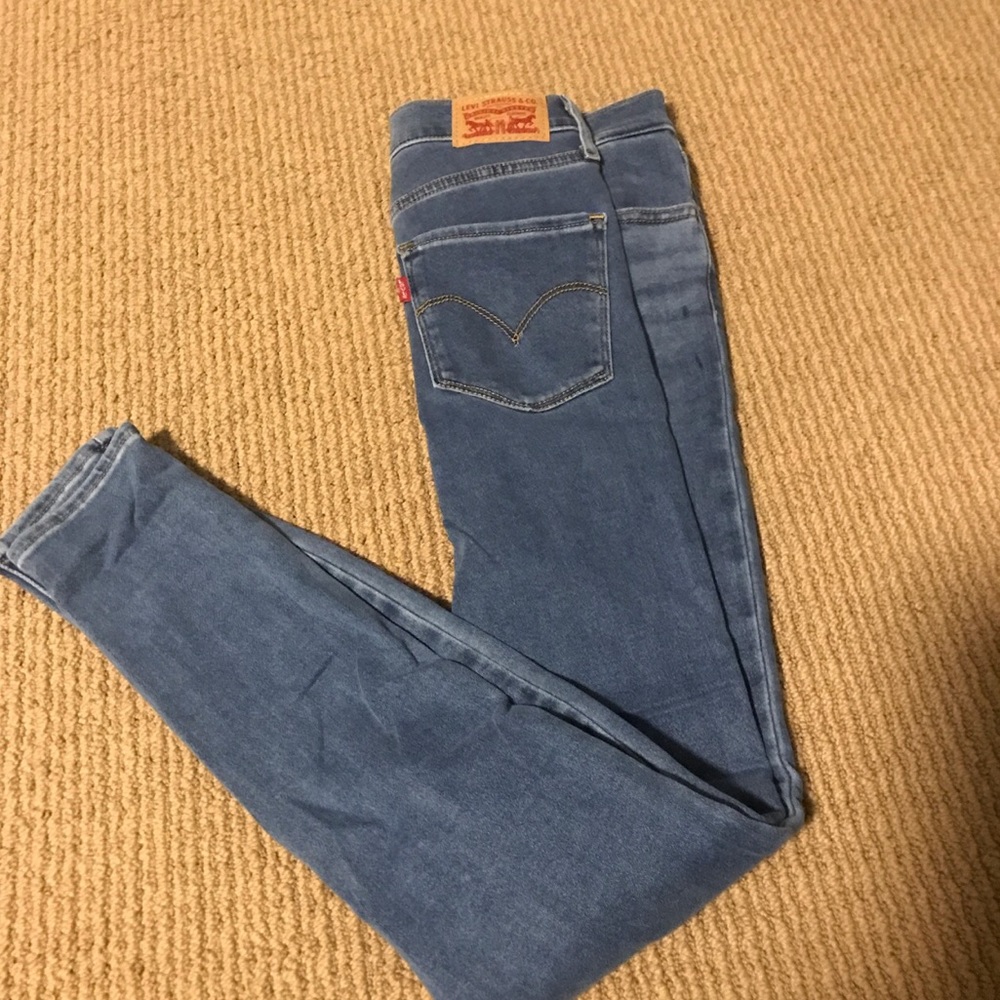 720 high rise super skinny 26 levi jeans